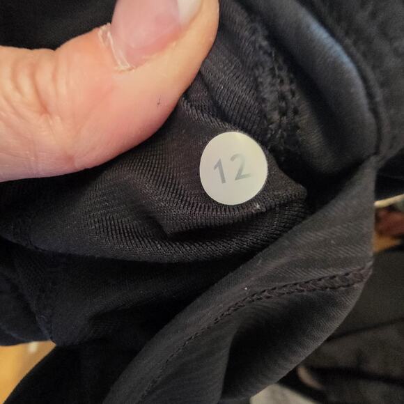 Lululemon Dance Studio Cropped Pants Womens Sz 12 Black Workout Athleisure - Picture 13 of 13
